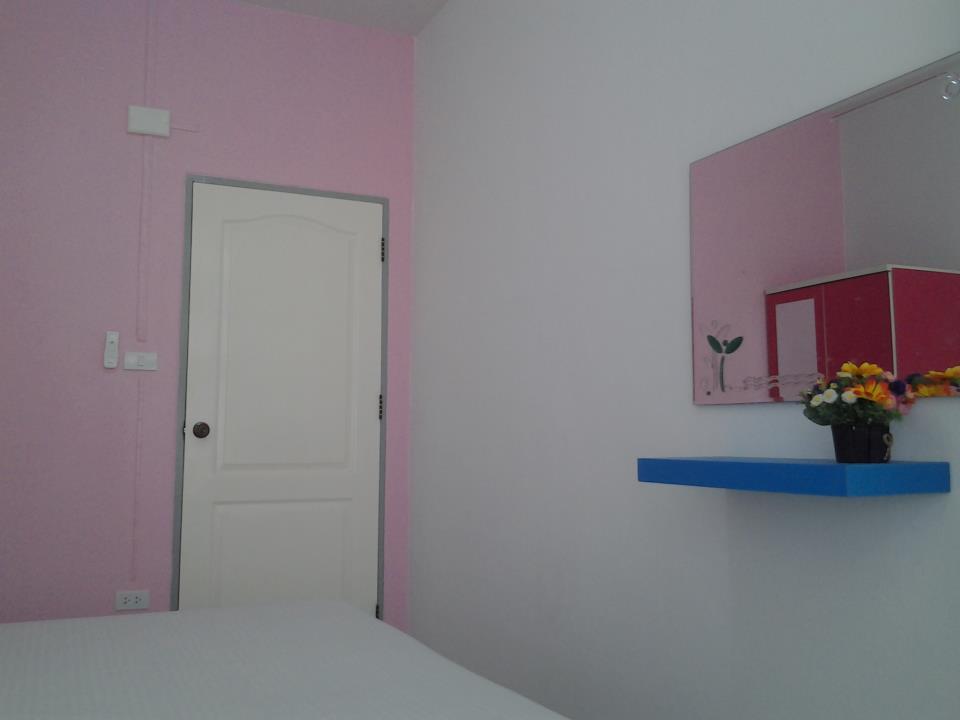 Lemon Tree Motel Сураттхани Экстерьер фото